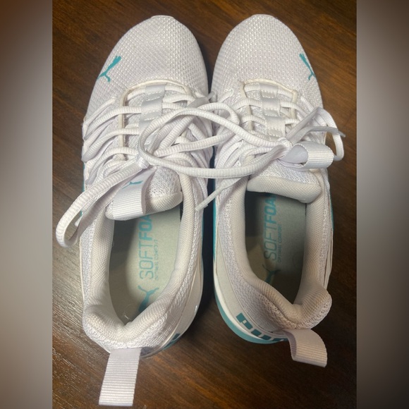 Puma ~ Woman’s Axelion ~ Size 8.5 ~ Color Puma White Porcelain - Picture 5 of 7